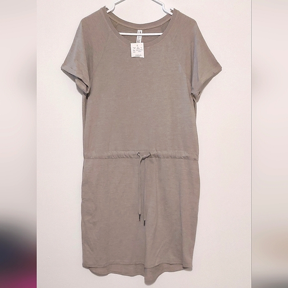 Kyodan Dresses & Skirts - 📣 Kyodan Women's Oatmeal Short Sleeved Drawstring Soft Midi Dress NWT Size M